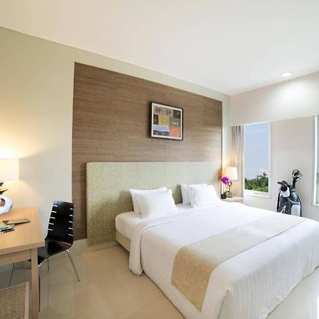 Ria Bintan Golf Lodge Лагой Екстериор снимка